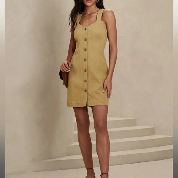 Banana Republic Factory Dresses & Skirts - Banana Republic Seamed Mini Dress
